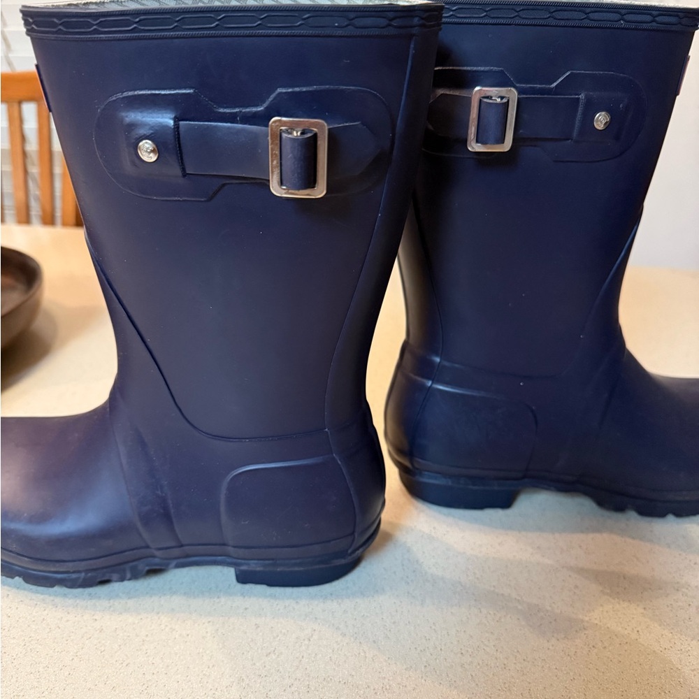 Hunter Women's Navy Rain Boots